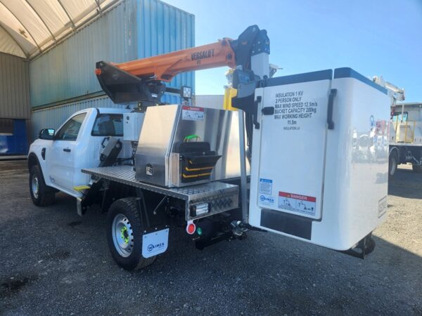 Versalift VTL35FZ on Ford Ranger 4x4 Ute - Image 4