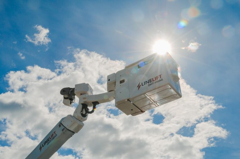 Elevated work platform being used within its certified wind speed rating.