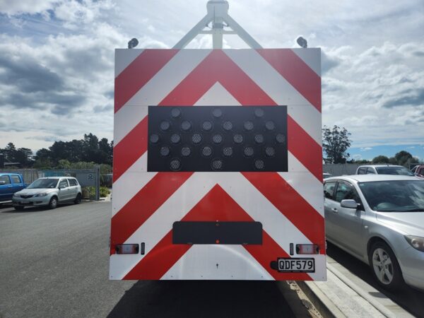 BTT1-8,  L1 Traffic Management on Hino 300 915 Auto 4x2 - Image 4