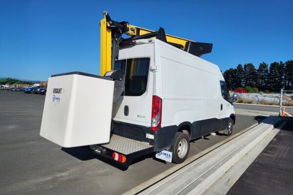 Versalift ET36LF (LV insulated) on Iveco Daily Van