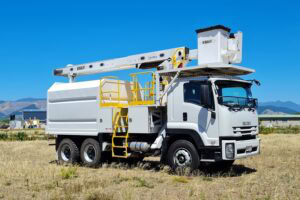 Versalift VO255 on FVZ1400 6x4 Arborist Unit