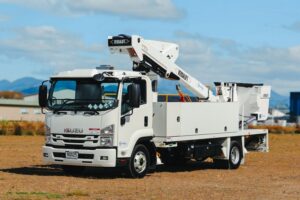 Versalift VST40 on a Isuzu FRR500