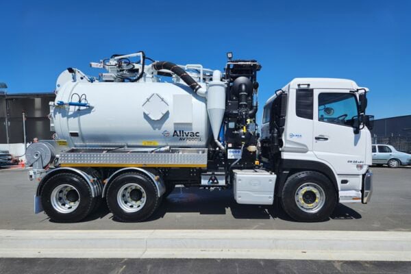 Allvac AV7000 HYDRO EXC QUON 6X4