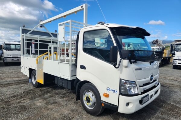 L1 Traffic Management Hino 300 917 Man 4x2
