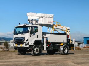 Linelift® DHT190AS on Isuzu FTS150.26 4x4